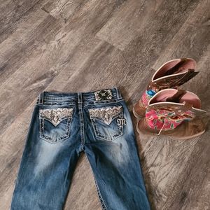 Miss Me mid rise bootcut jeans. Size 30 inseam 37"